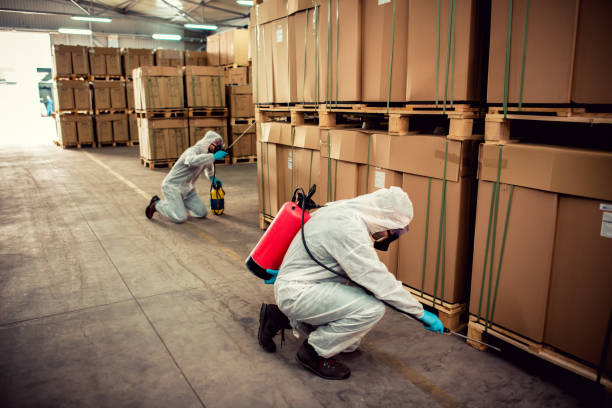 Best Commercial Pest Control Services  in Austintown, OH